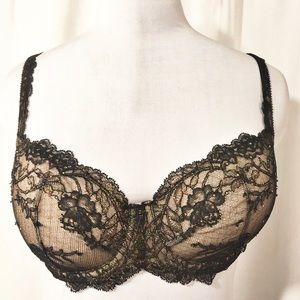 NWOT Victoria’s Secret embellished demi bra 36D